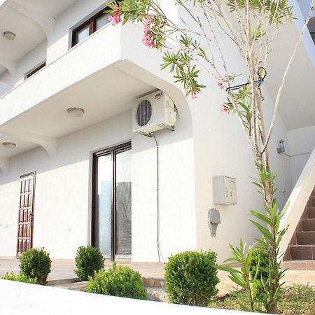 Days Inn Apartments أولتْسي المظهر الخارجي الصورة